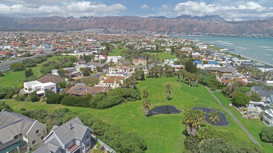 2 Bedroom Property for Sale in Greenways Golf Estate Western Cape